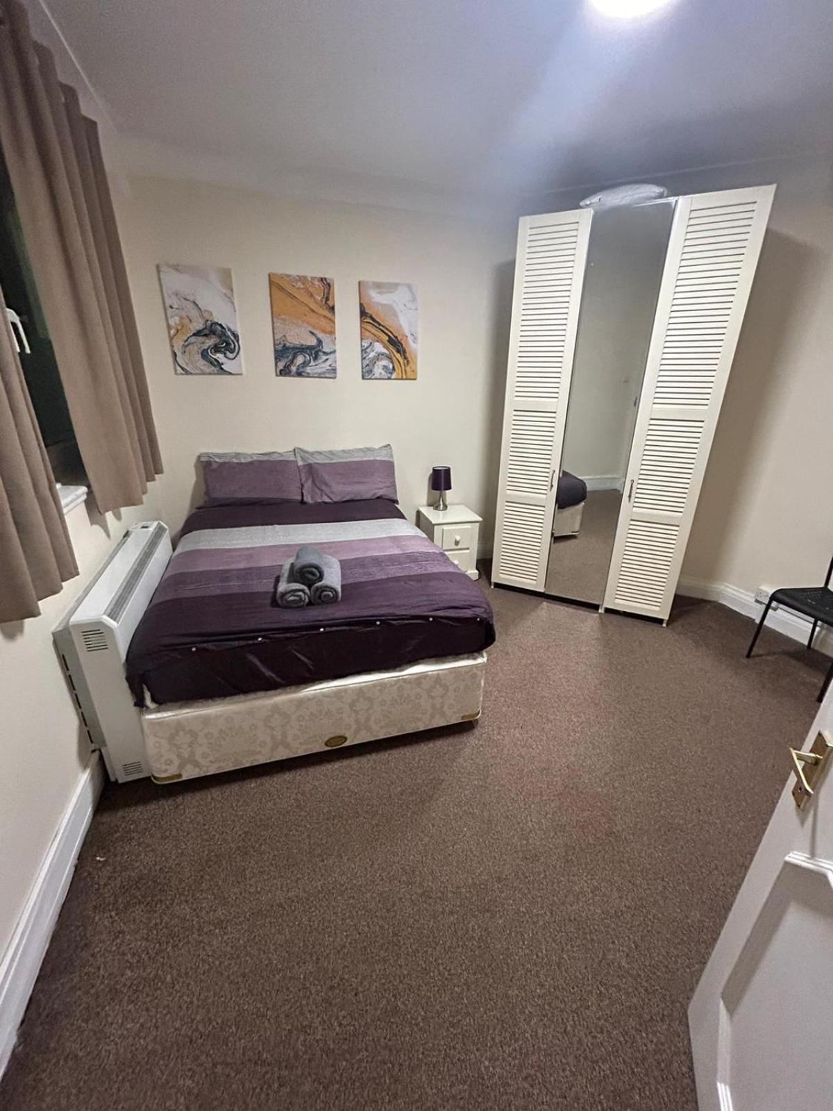 Finchley Holidays Whetstone Ngoại thất bức ảnh